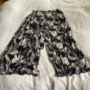 Lulu’s wide leg tropical print pants, XL